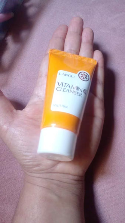 Vitamin C Brightening Foam Cleanser